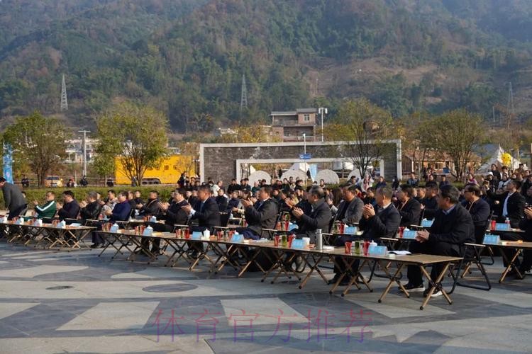 中国·东兰坡豪湖露营地启动仪式举行 中国·东兰坡豪湖露营地启动仪式举行